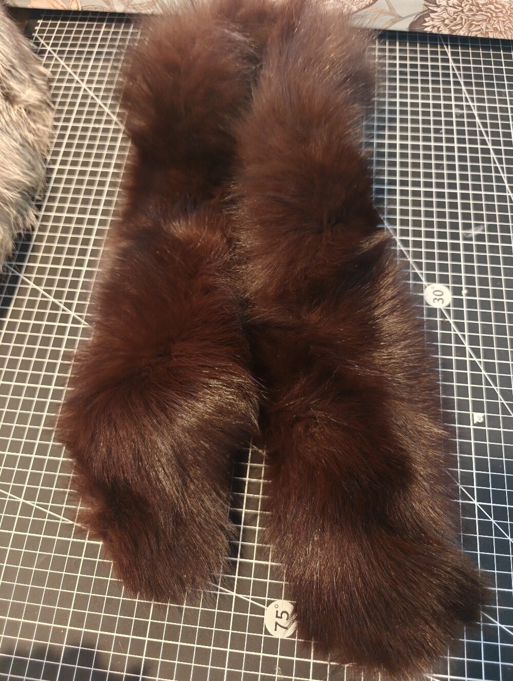 3 Fur Collars - Black, Brown, Grey - Picture 15 of 16